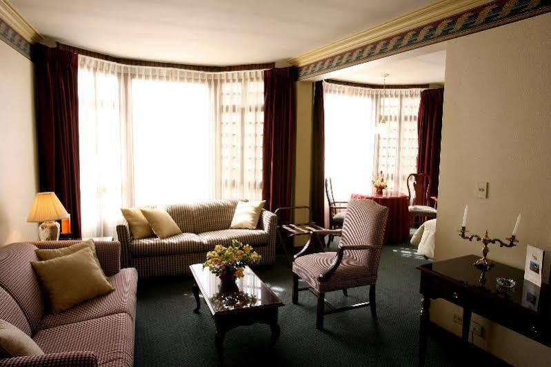 Hotel Portales โกชาบัมบา ภายนอก รูปภาพ